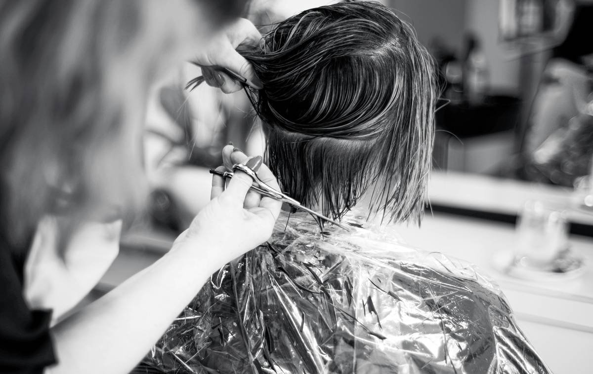 Hair Clips Reimagined: How to Style, Choose & Flaunt Hair Charms Like a Pro