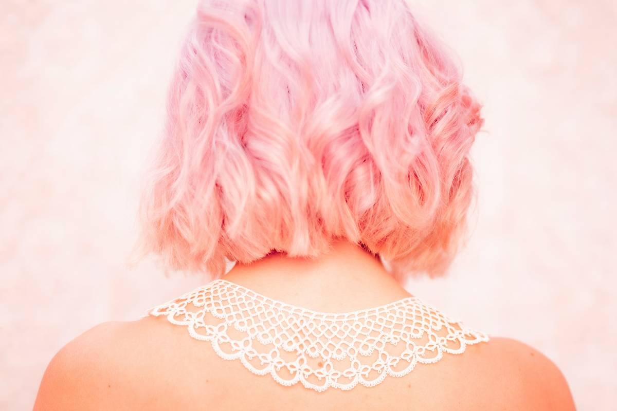 How to Infuse Your Look with Artistic Flair Using Hair Charms (Without Looking Like a Glitter Bomb)