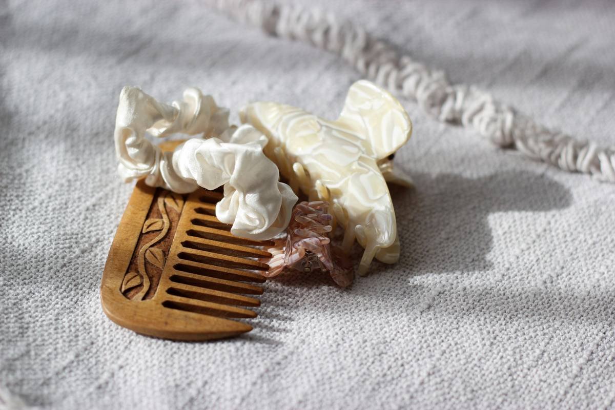 Why Vintage Hair Decor Is Your Secret Weapon for Effortless Style (and How to Wear It Without Looking Like a Costume)