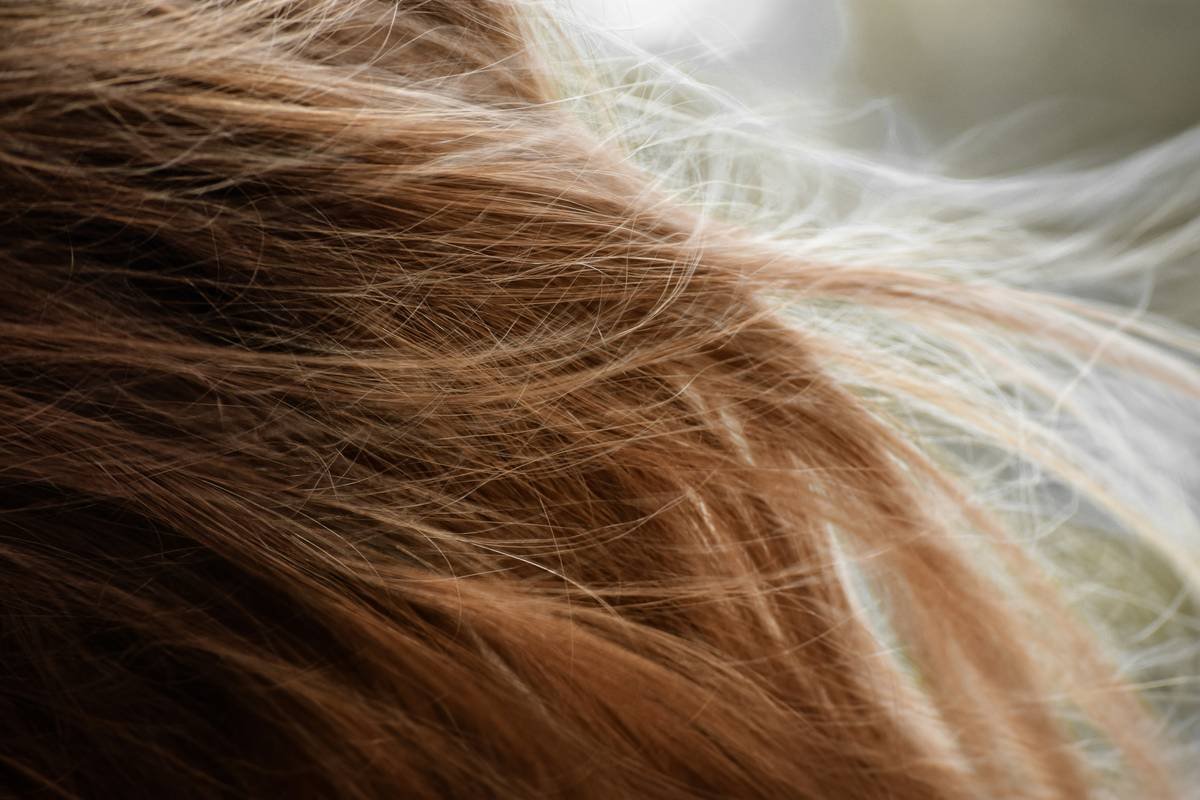 Why Bold Hair Ornaments Are the Secret Weapon of Confident Styling