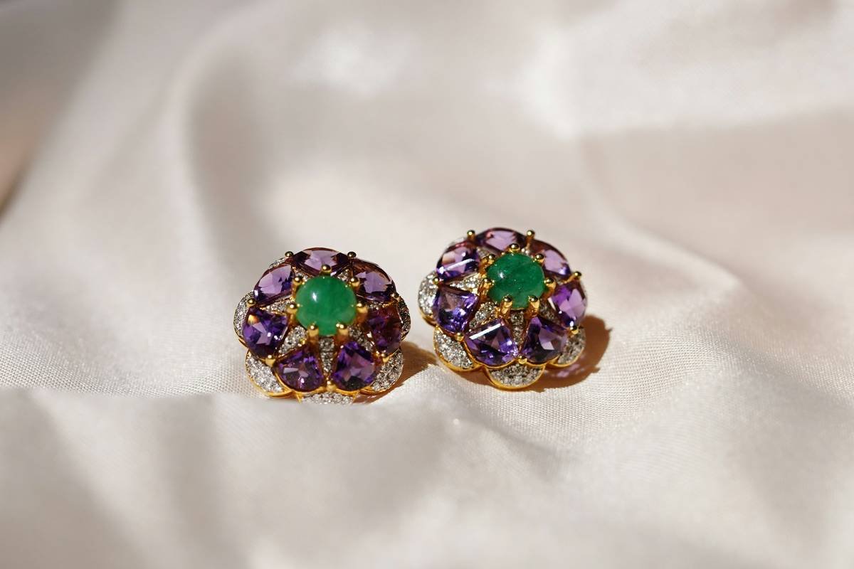 Why Gemstone Clips Are the Secret Weapon in Your Hair Styling Arsenal (And How to Wear Them Without Looking Like a Glitter Bomb)
